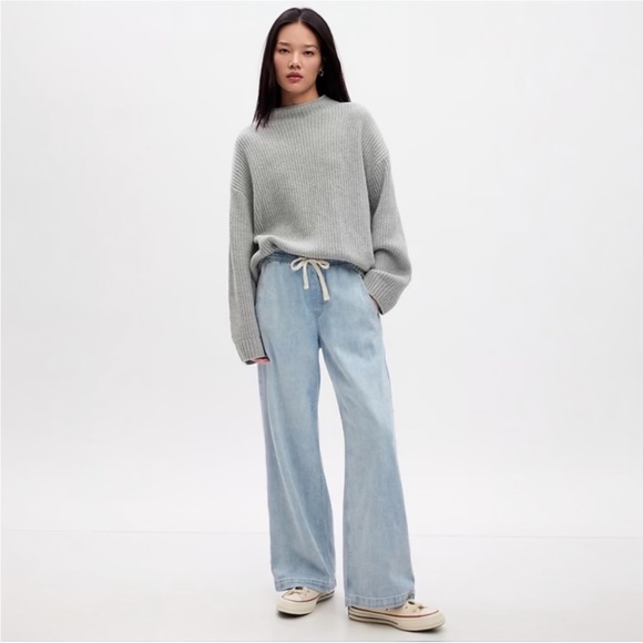 GAP High Rise Wide-Leg Pull-On Jeans NWT Medium